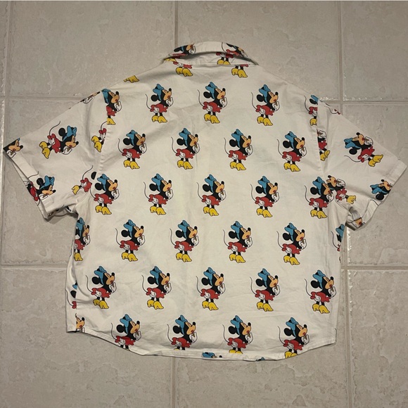 Cakeworthy Minnie Mouse Button Down Crop Shirt size XL - Picture 2 of 4